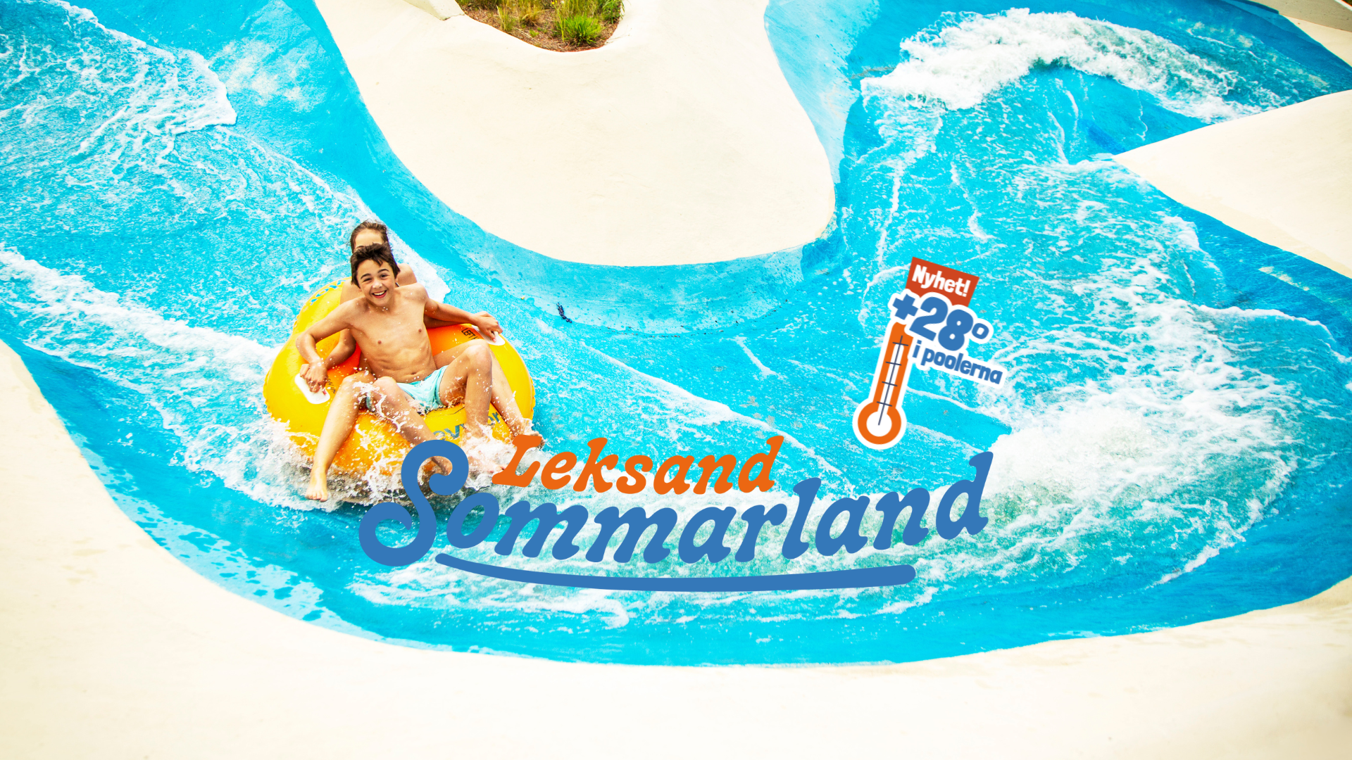 pojkar i badring i forsen på leksand sommarland